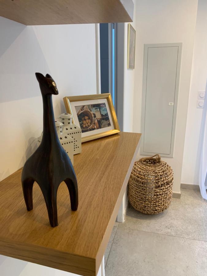 Apartment Centre *